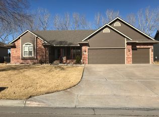 506 E Lakecrest Dr, Andover, KS 67002