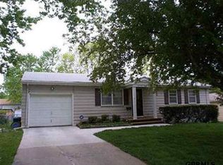 6423 N Ellison Ave, Omaha, NE 68104