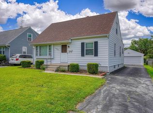 1029 E Dunedin Rd, Columbus, OH 43224