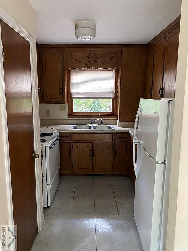 117 William Dr photo 1