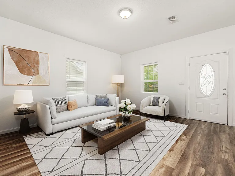 805 E Mulberry Ave — Photo 5