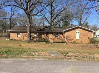 1368 Kimwood Dr, Benton, AR 72019