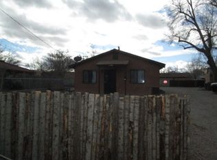 1630 1/2 Griegos Rd NW, Albuquerque, NM 87107
