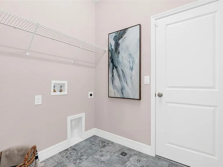 2729 Sanctuary Dr — Photo 45