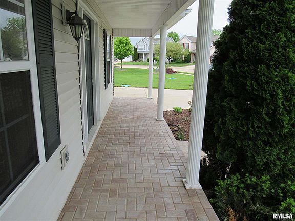 3rd image of 10515 N Liverpool Dr