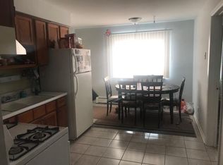 8813 Dee Rd, Des Plaines, IL 60016