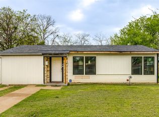 1108 Cameron St, Fort Worth, TX 76115