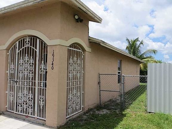 4th image of 19340 NW 32nd Ave