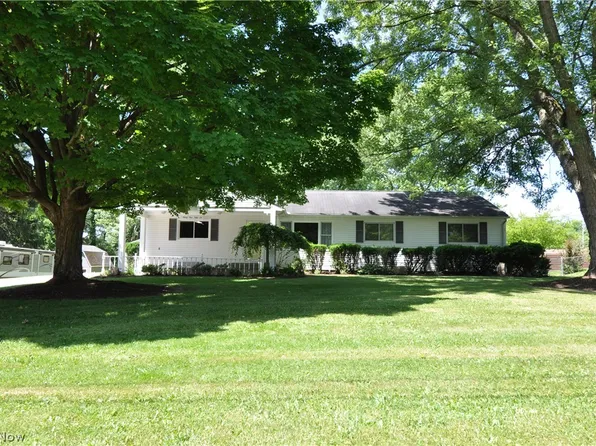 3156 Rosebay Blvd, Barberton, OH 44203