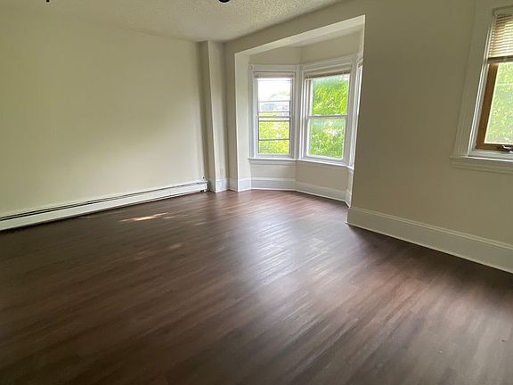 3rd image of 206 S Ann St APT 3
