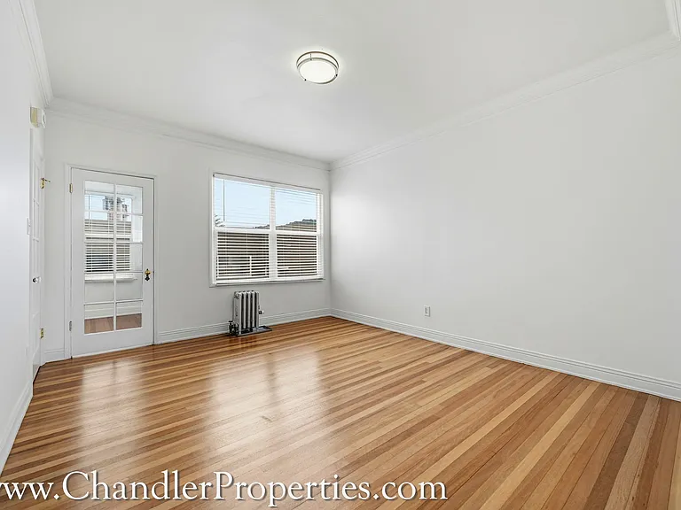 628 Scott St — Photo 7