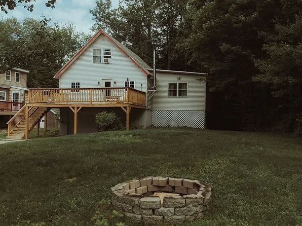 24 Meadow Glen Dr, Moultonboro, NH 03254