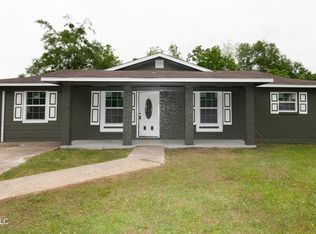 4321 N Star Ave, Moss Point, MS 39562