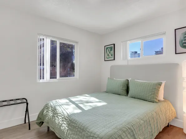 Downtown Modern Smart Home, 1646 J St #1, San Diego, CA 92101