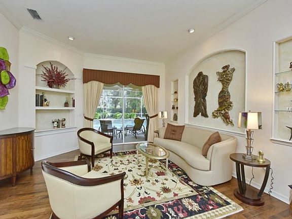 4th image of 4902 Sabal Lake Cir