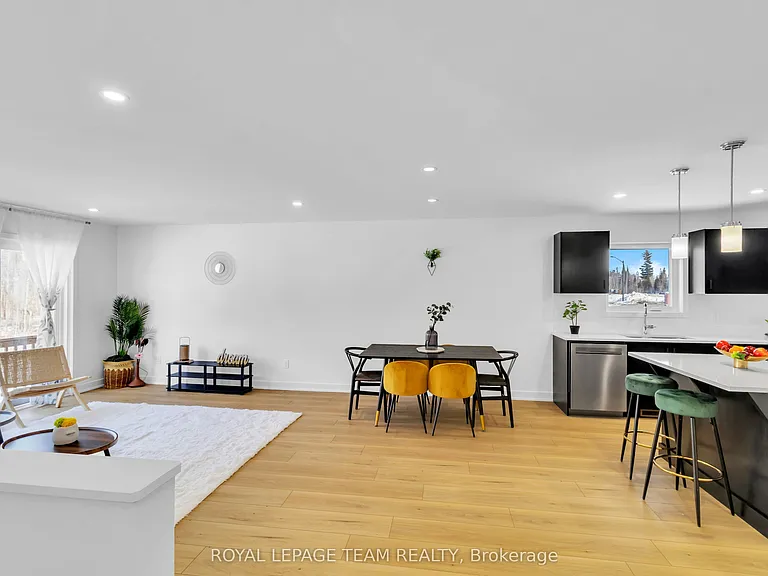 181 Seabert Dr — Photo 5