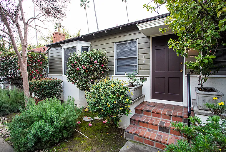 1803 Huntington Dr — Photo 3