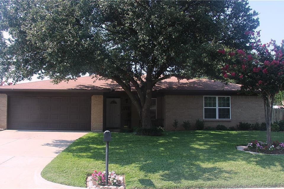 1st image of 8617 Brookridge Dr