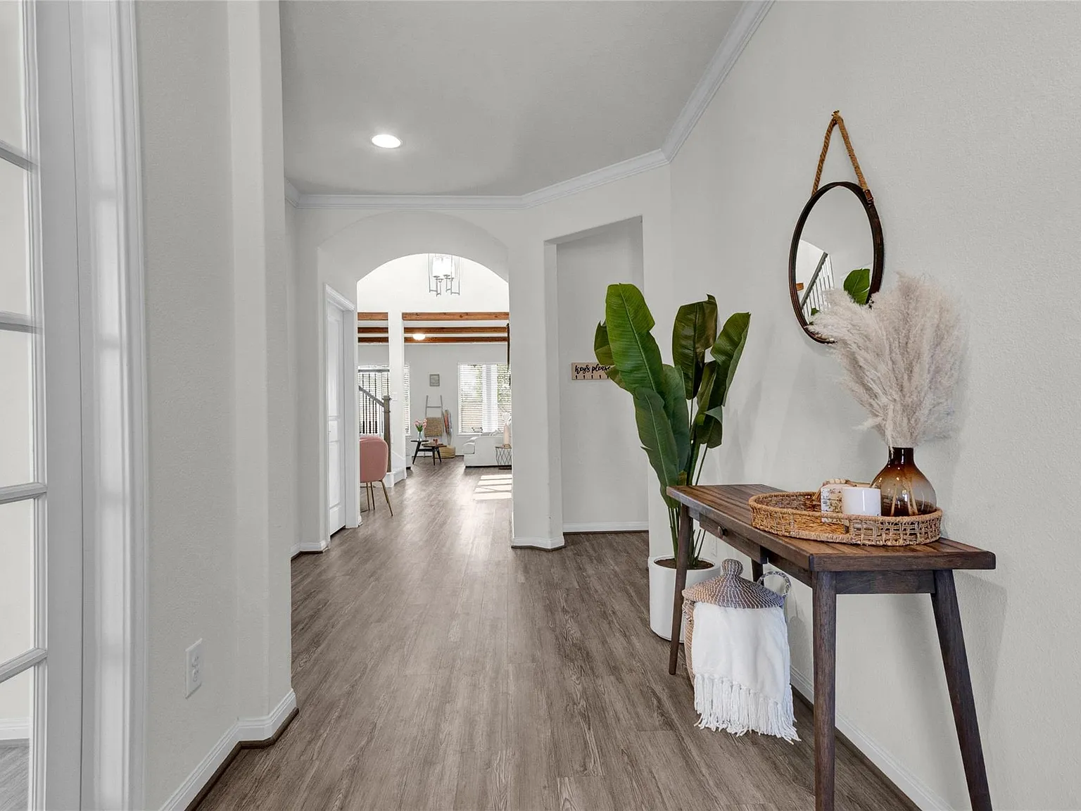 4 bed, 3.5 bath, 2916 sqft, $3,500 — Photo 4