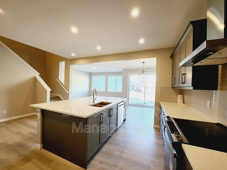 15836 30th Ave SW — Photo 4