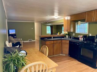 8 Spring Dr, Derry, NH 03038