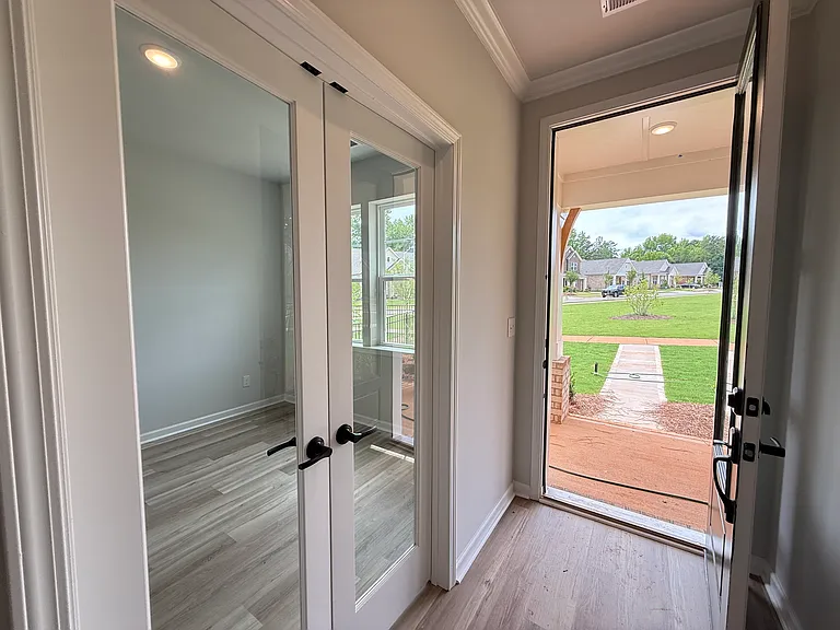 Middle Springs Ln — Photo 17
