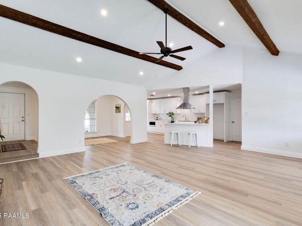 306 Kees Cir, Lafayette, LA 70506