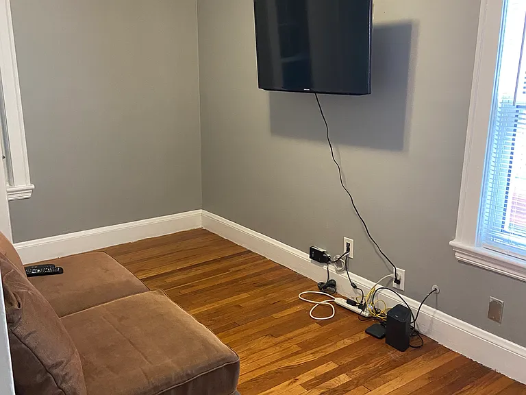 15 Rice Ave #1 — Photo 7