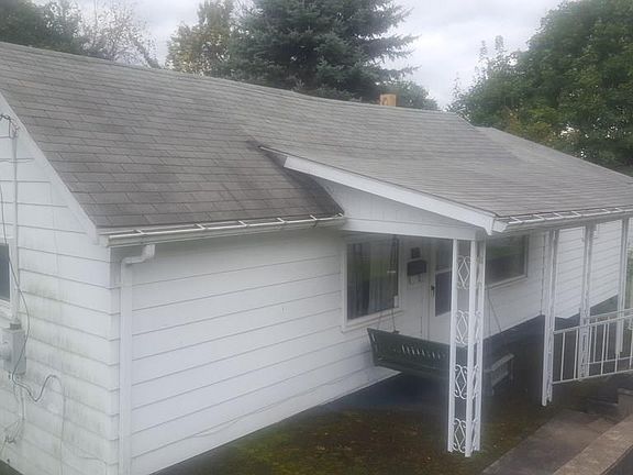 2nd image of 158 Sterling Ave