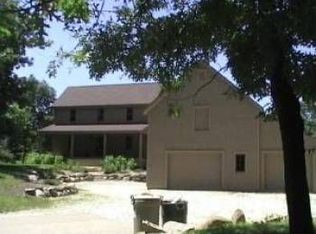 W2262 Kniep Rd, Elkhorn, WI 53121