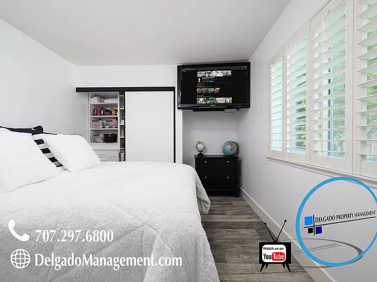 746 Tulip Ct — Photo 35