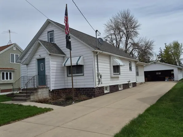 245 Broadway St N, Alden, MN 56009