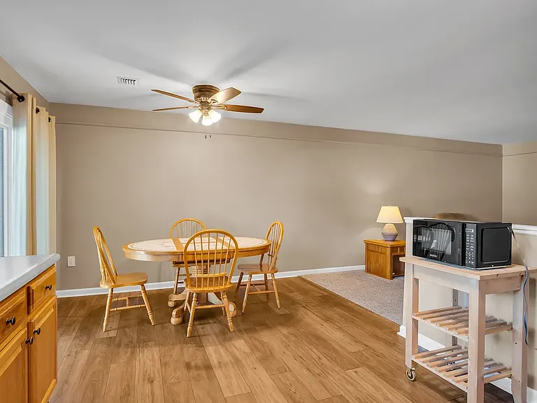 7214 Huntingdon St — Photo 4