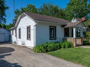 211 W Hitt St, Mount Morris, IL 61054