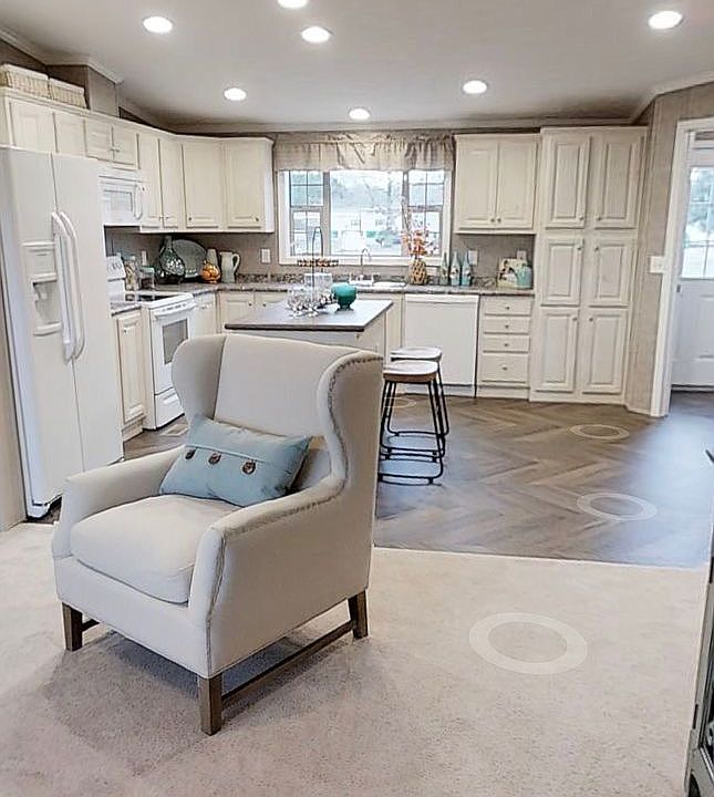2nd image of 37339 Pinto Dr