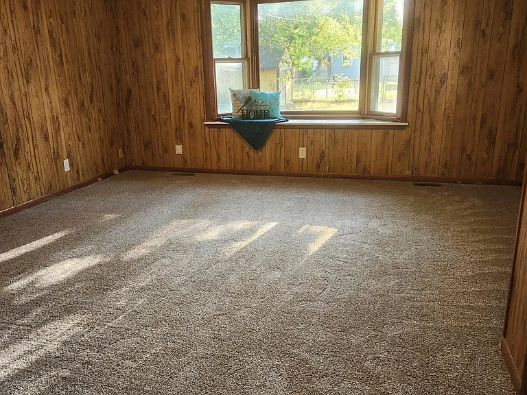 422 N Saint Paul St — Photo 15