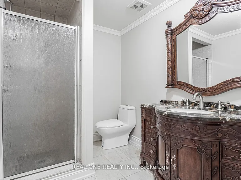15 Royal Oak Dr — Photo 27
