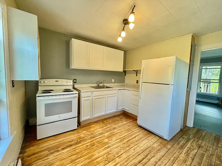 31 Foye Rd #B — Photo 11