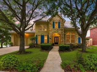 1826 Misty Oaks Ln, Sugar Land, TX 77479