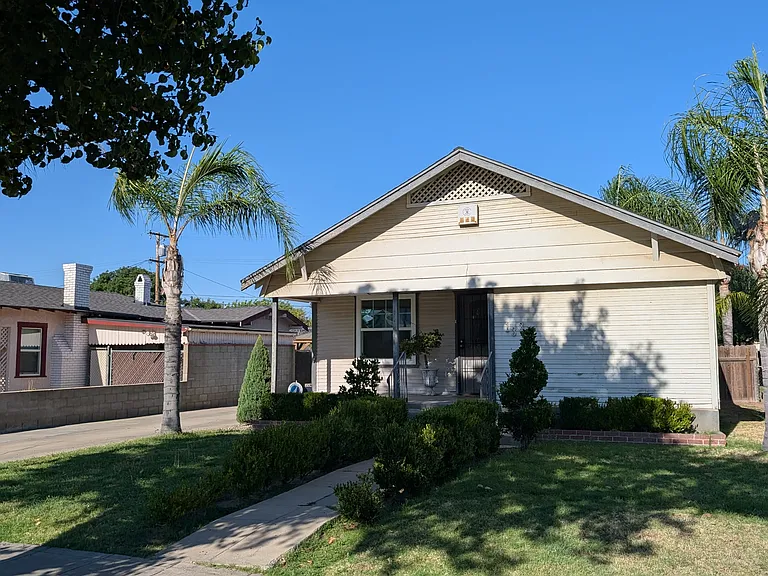 1330 N Arthur Ave — Photo 26