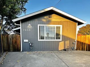 705B Carlin Ct, Petaluma, CA 94954