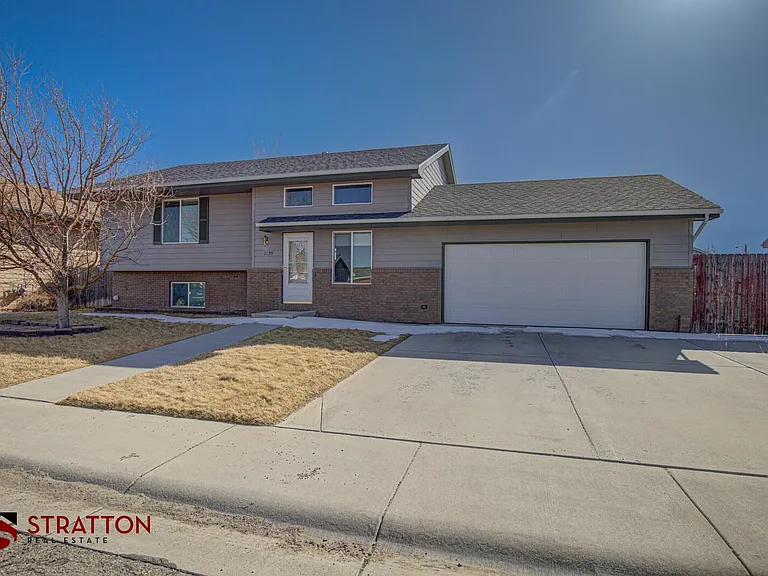 2229 Omaha Trl — Photo 3