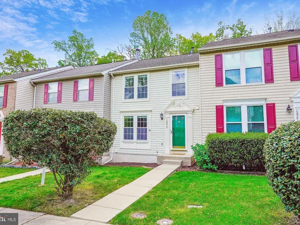 12979 Freestone Ct, Woodbridge, VA 22192