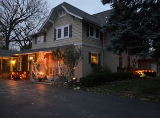 187 Olmsted Rd, Riverside, IL 60546