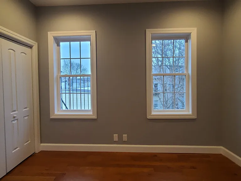 100 Griffith St #3L — Photo 9