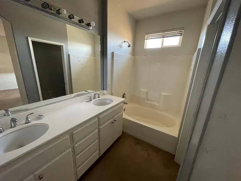 Inyo Ct — Photo 29
