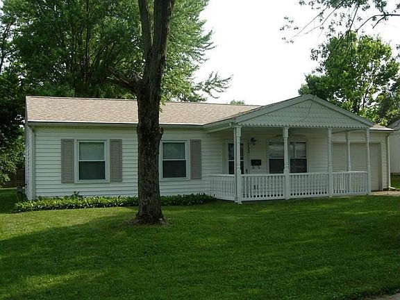 2nd image of 732 Martha Dr
