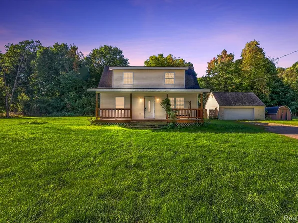 5492 Hubbard Dr, Flint, MI 48506