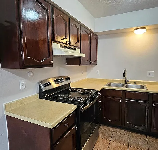 11324 Prospect Ave NE #A-D — Photo 8