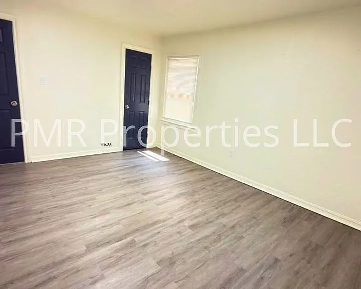 2146 NW Lincoln Ave — Photo 4